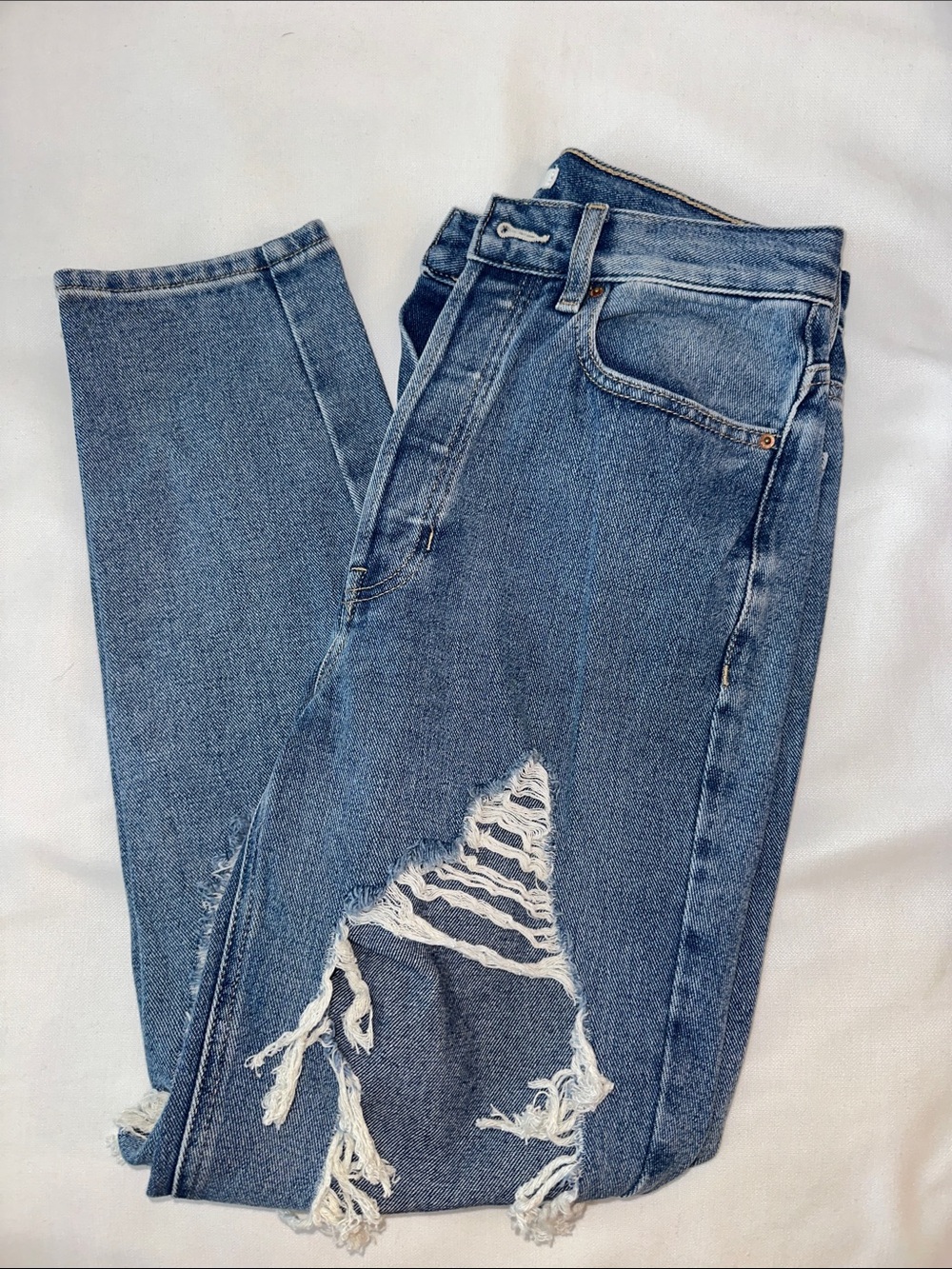 PacSun High-Rise Distressed Blue Denim Jeans